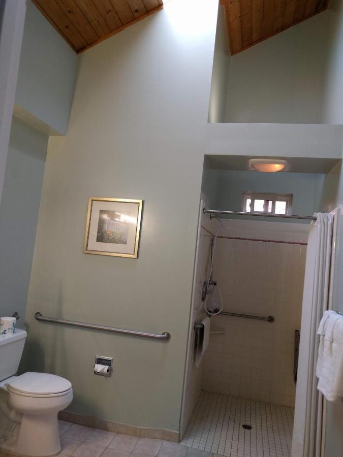 Butterfly Grove Inn Pacific Grove Exterior foto